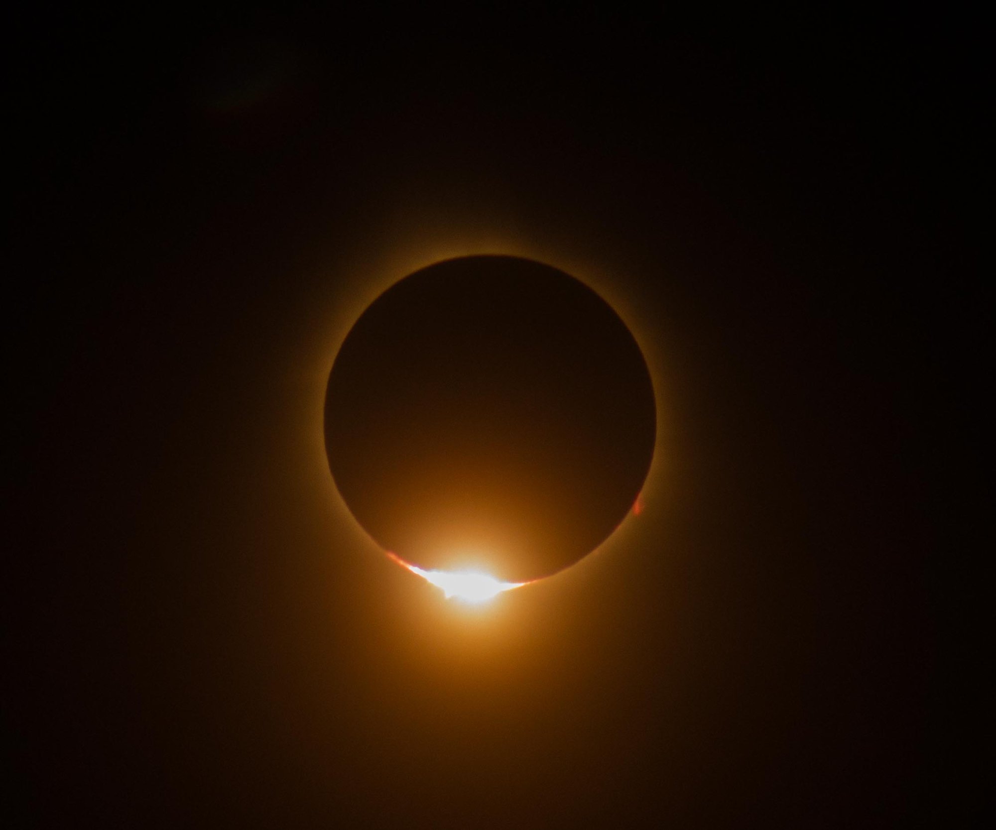 Diamond ring — end of totality